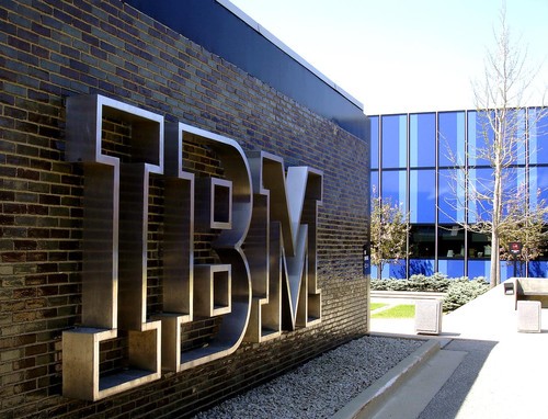 联想对IBM是真爱 联想为什么对IBM情有独钟