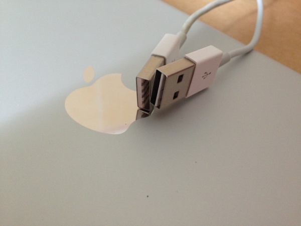 苹果随便插USB技术专利遇到麻烦