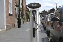 美国拟扩建充电站 提升电动汽车普及率